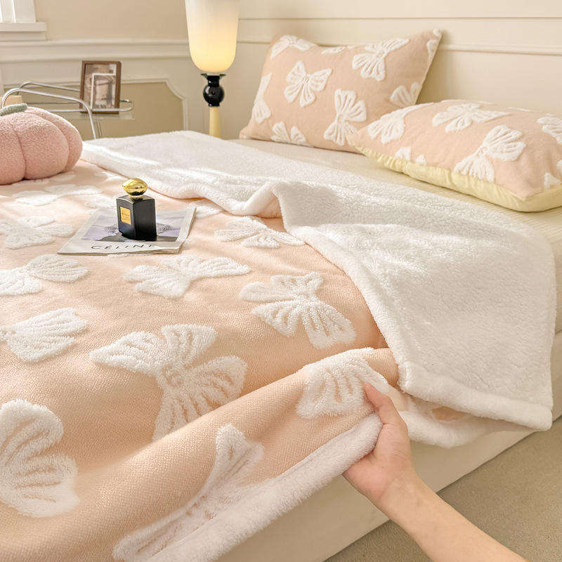 All Winter Warm Jacquard Flannel Blanket OEM ODM Thickened Plush Texture Multi Purpose Indoor Household Warm Blanket