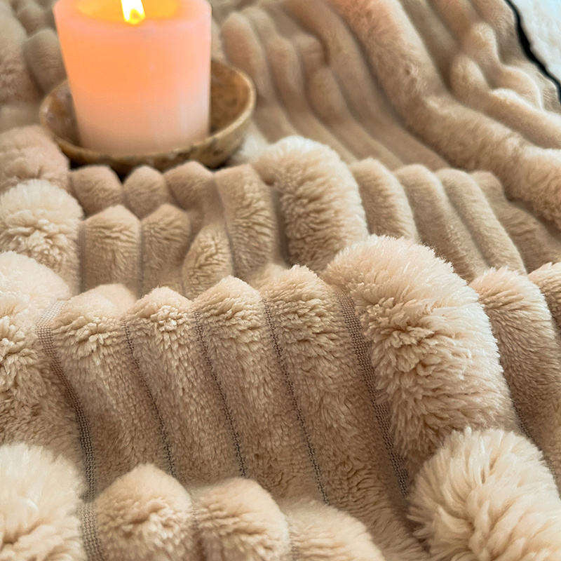 Custom OEM ODM Faux Rabbit Fur Blanket Anti-Pilling Soft Cozy Thickened Reversible for Hotel Homestay Bedroom Daily Home
