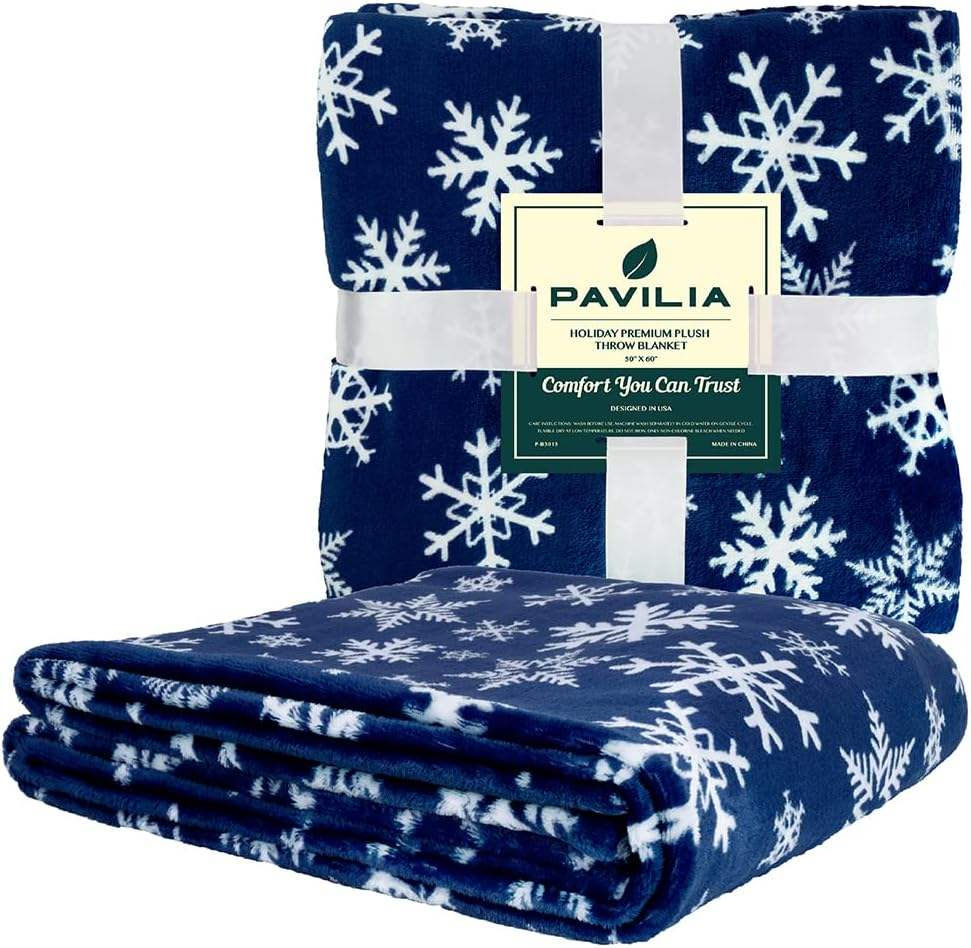 Premium Christmas Flannel Throw Blanket Snowflake Pattern Soft Breathable Warm Cozy Blanket for Daily Rest and All Season Use