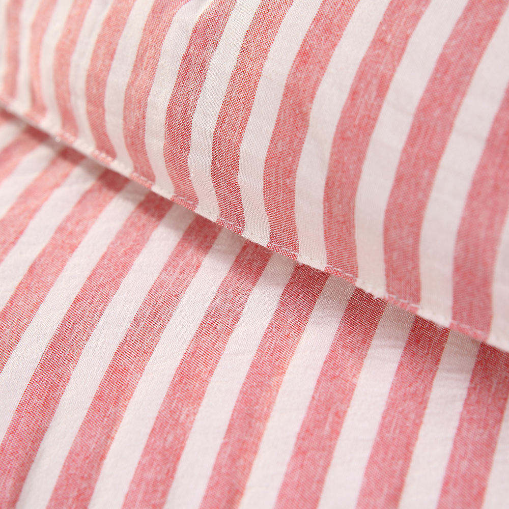 OEM ODM Wholesale Yarn Dyed Microfiber Duvet Classic Stripe Design Polyester Filling for Bulk Order