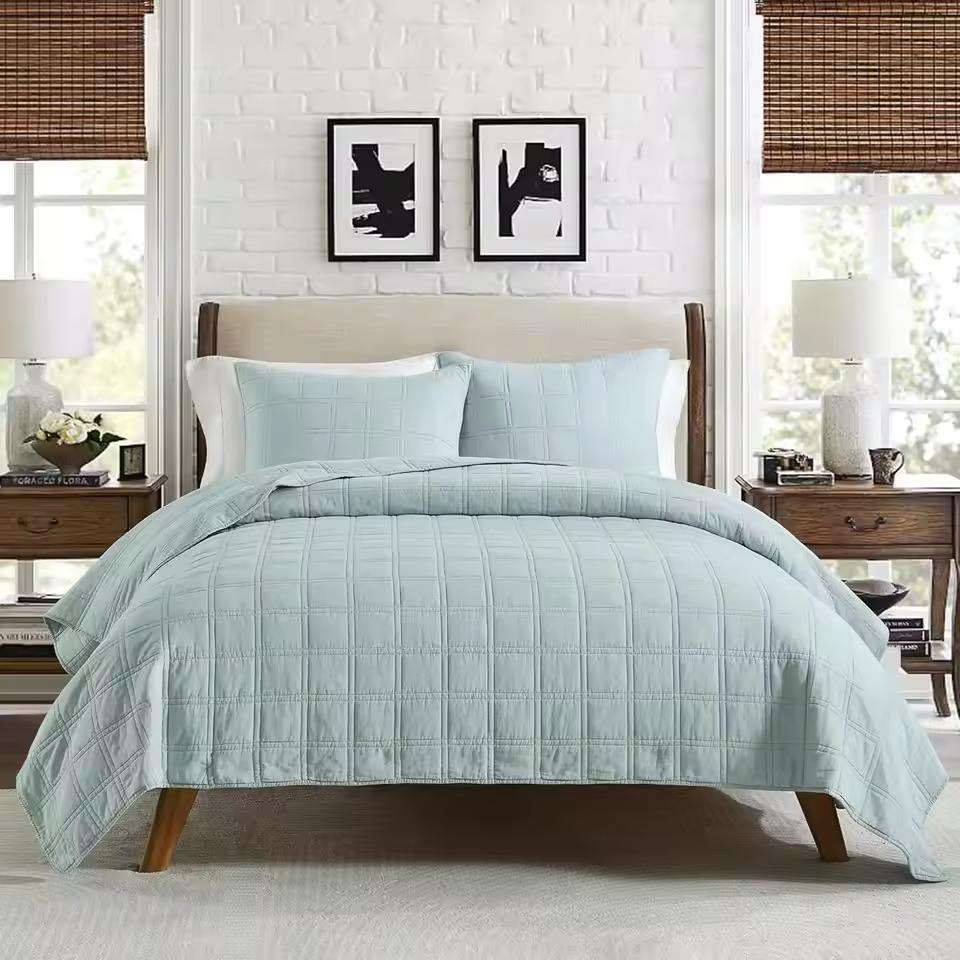 OEM ODM Custom Service Quilted Bedding Set Breathable Soft Fabric for Home Bedroom Wholesale Orders