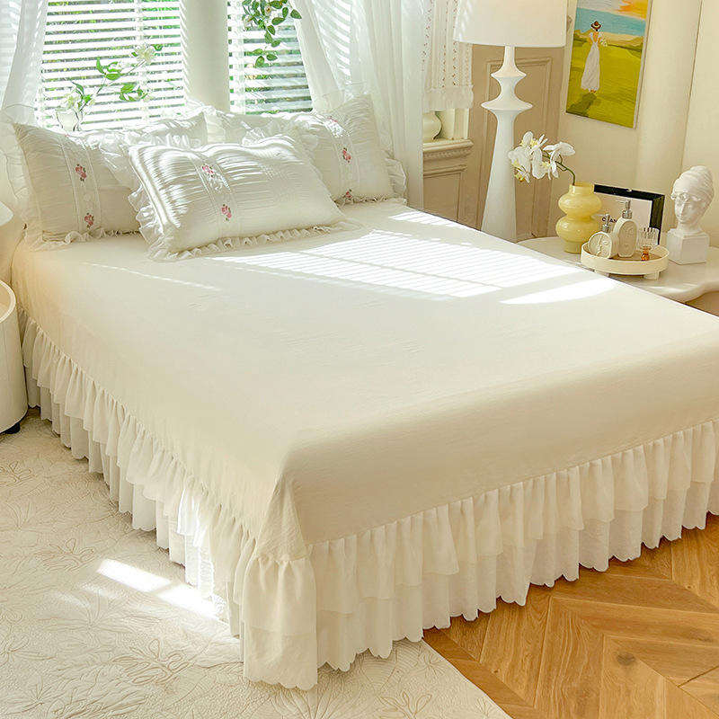 Custom OEM ODM French Style Princess Wind Washed Cotton Four Piece Bed Skirt Set With Embroidery for Summer Home Bedroom