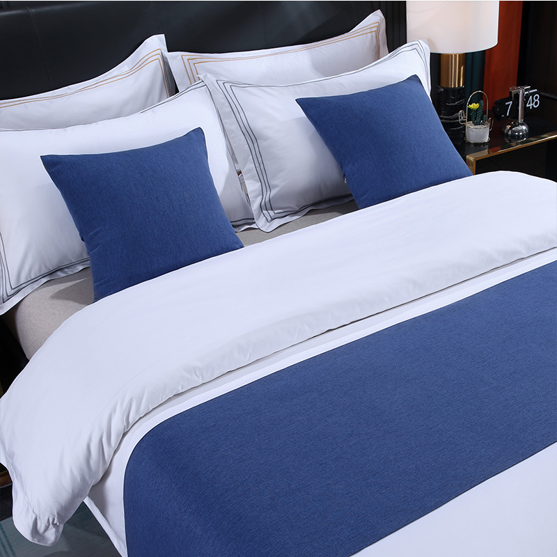 Luxury Customized Hotel Bed Runner Set Elegant Bedspreads with Matching Pillows for 5 Star Hotel Bedroom Decoration
