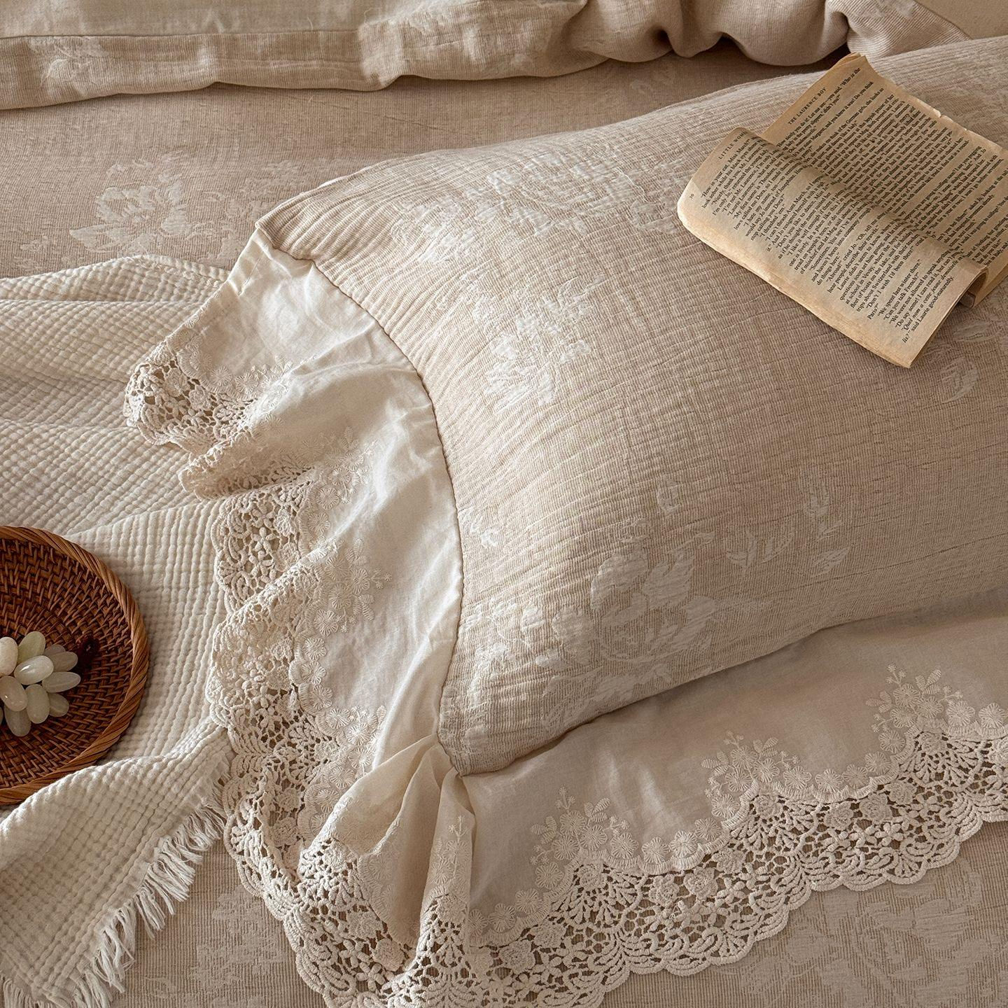 Wholesale Custom OEM ODM Vintage Cotton Touch Lace Bedding Set 3PC Soft Skin Friendly Breathable Durable for Retro Style Bedroom