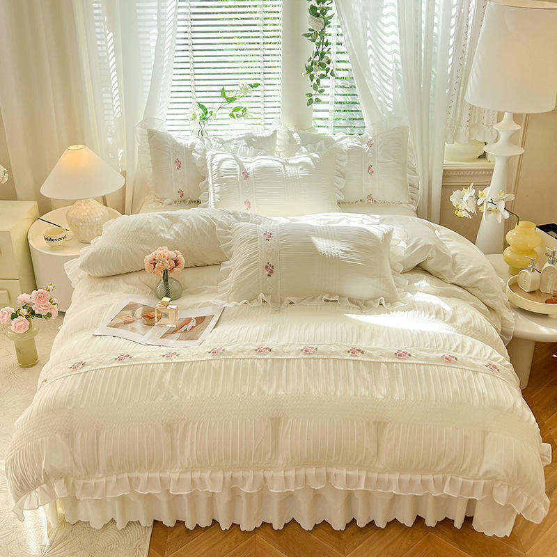 Custom OEM ODM French Style Princess Wind Washed Cotton Four Piece Bed Skirt Set With Embroidery for Summer Home Bedroom
