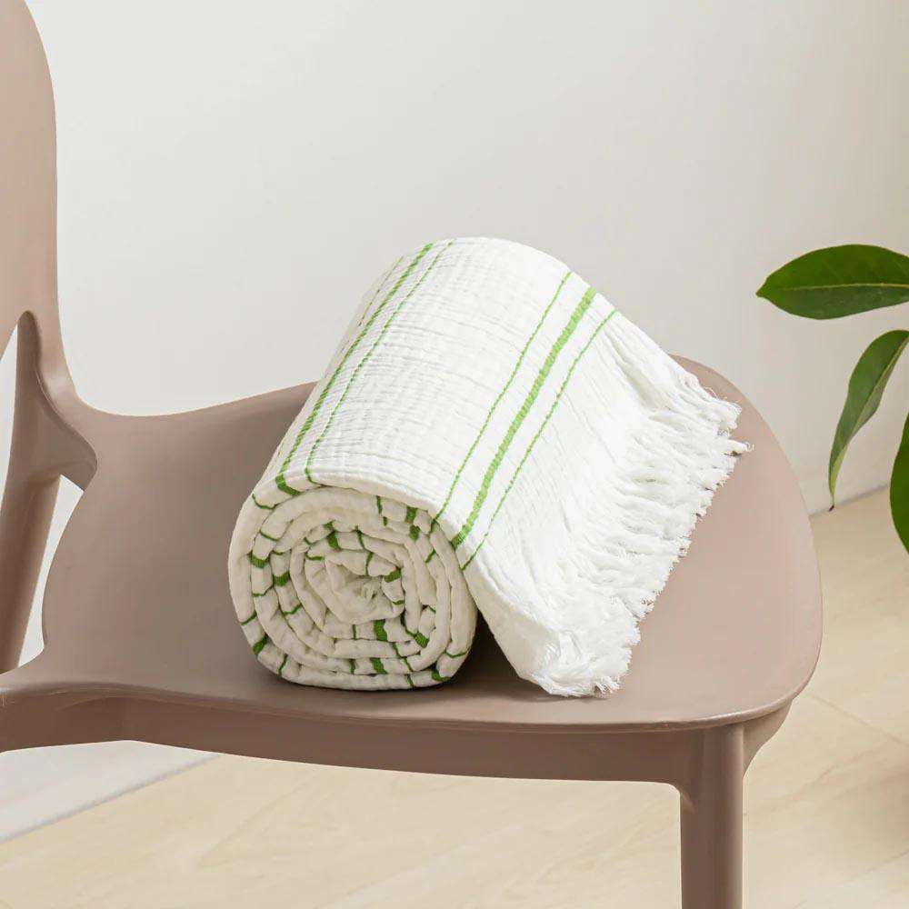 Wholesale White Green Striped Throw Blanket with Tassels Soft Breathable Woven Fabric for Sofa and Home Decor OEM ODM