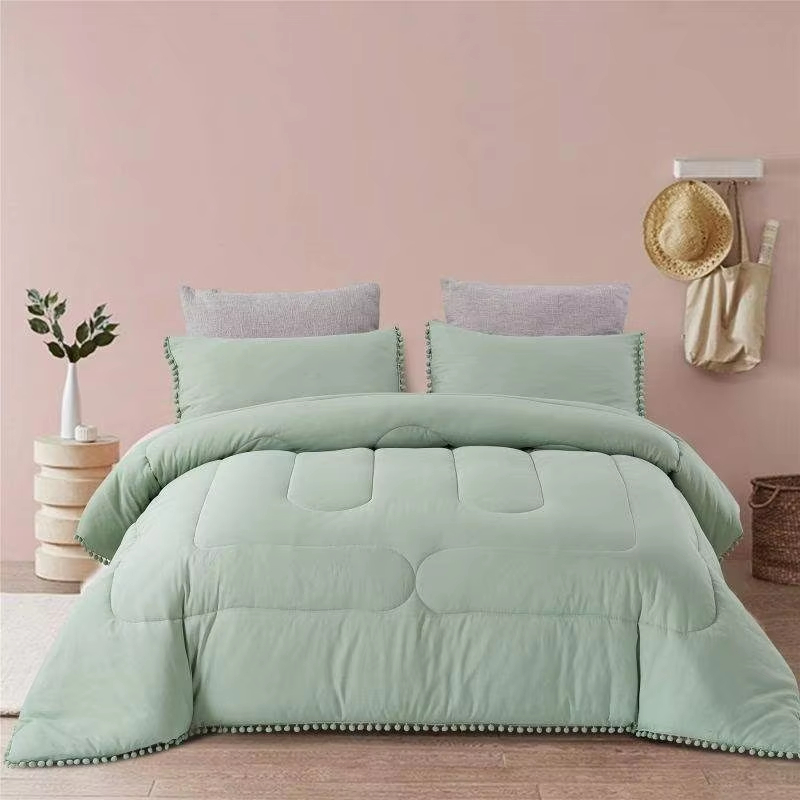 New Arrive All Season Comforter Set OEM ODM With Pom Pom Trim Skin Friendly Breathable Warm for Daily Home Hotel Use