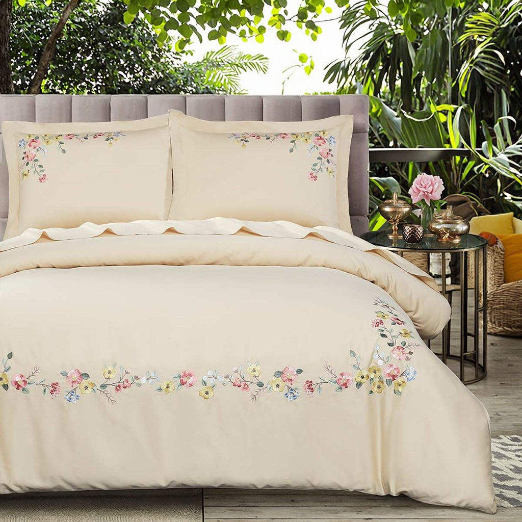 OEM ODM Wholesale All Season Pastoral Style Floral Embroidery Bedding Set Breathable Cotton for Home Bedroom Use