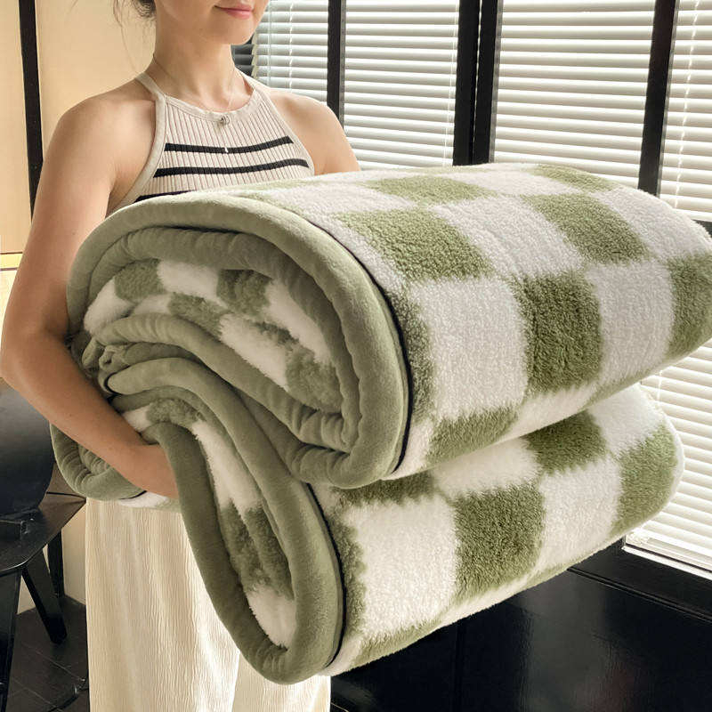 Custom OEM ODM Eco Friendly OEKO TEX Certified Double Layer Flannel Blanket Checkered Print Thick Warm for Hotel Home