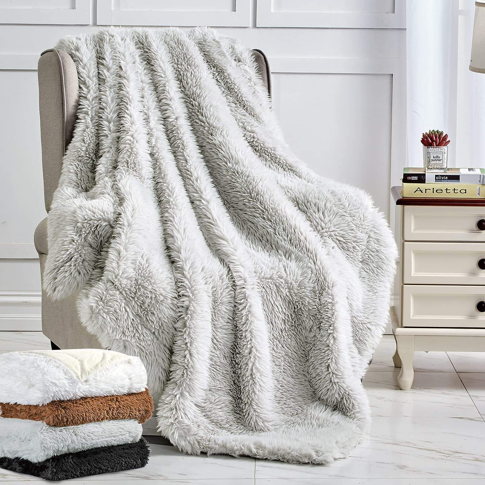 Wholesale Luxury Double Layer Rabbit Fur Blanket Ultra Soft Cozy Anti Shedding Thick Warm Throw Blanket for Home Decoration