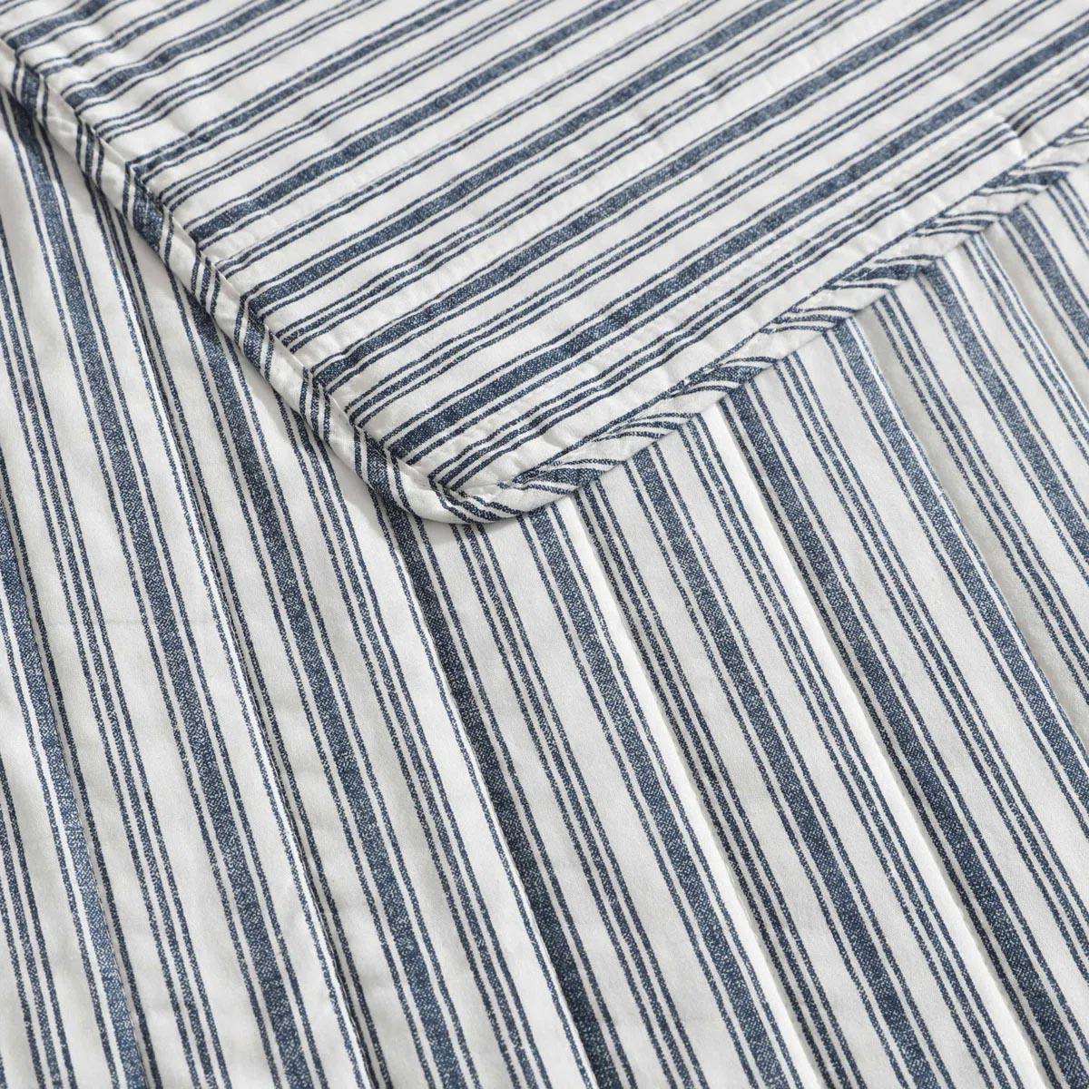 Modern Beige Polyester Quilted Bedding Set Soft Breathable Fabric Hotel Quality Textile for Home and Hotel Bedroom Daily Use