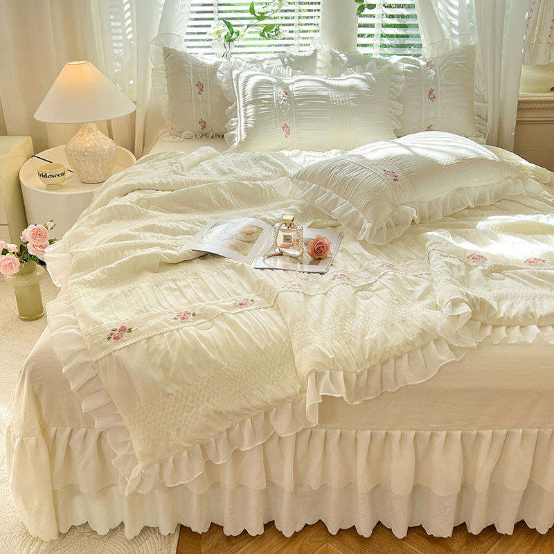 Custom OEM ODM French Style Princess Wind Washed Cotton Four Piece Bed Skirt Set With Embroidery for Summer Home Bedroom