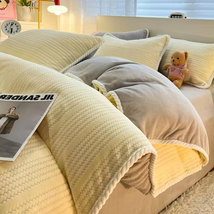 Wholesale Premium Double Sided Coral Fleece Bedding Set Knitted Texture Soft Warm Flannel Duvet Cover Set for Winter Bedroom Use