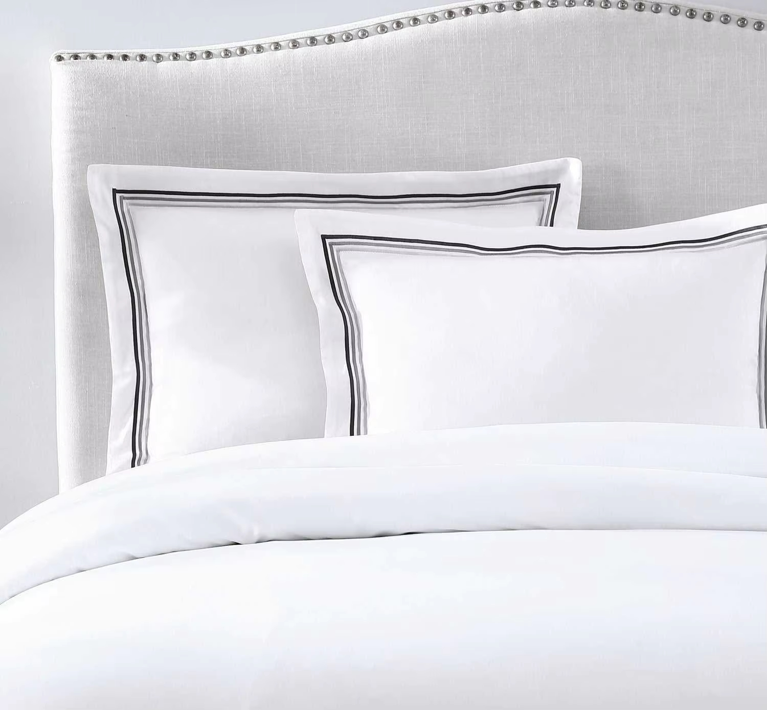 Custom OEM ODM 5 Star Hotel Bedding Set 100% Cotton Embroidery Multi Color Border Solid White Wholesale 5 Star Luxury Use
