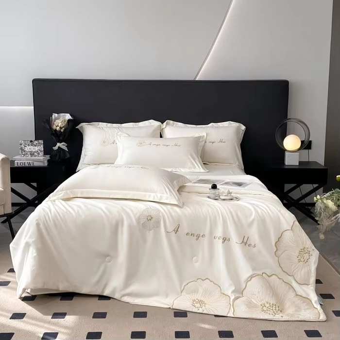 Custom OEM ODM Cool Touch Summer Comforter Set With Flower Embroidery All Season for Hotel Home Bedroom