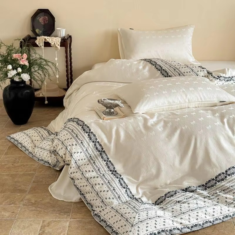 OEM ODM Wholesale All Season Polyester Jacquard Bedding Set 3PCS Soft Skin Friendly Breathable Modern for Home Bedroom