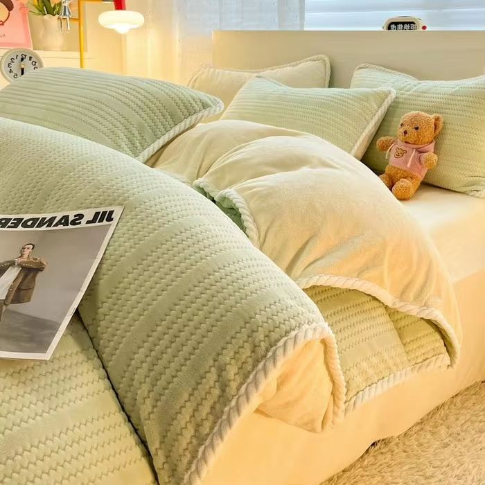 Wholesale Premium Double Sided Coral Fleece Bedding Set Knitted Texture Soft Warm Flannel Duvet Cover Set for Winter Bedroom Use
