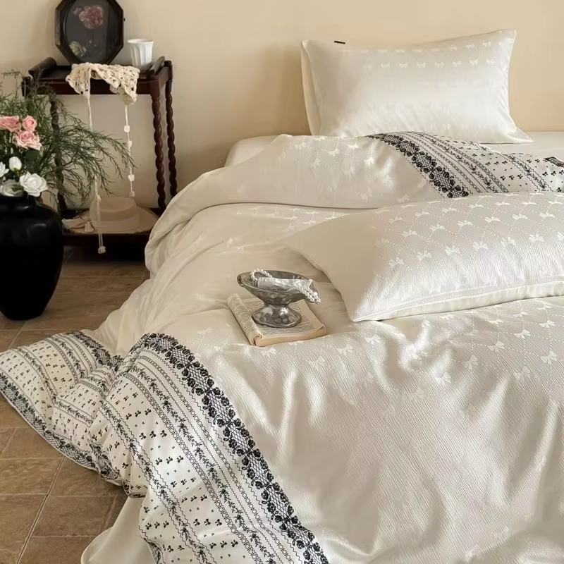 OEM ODM Wholesale All Season Polyester Jacquard Bedding Set 3PCS Soft Skin Friendly Breathable Modern for Home Bedroom