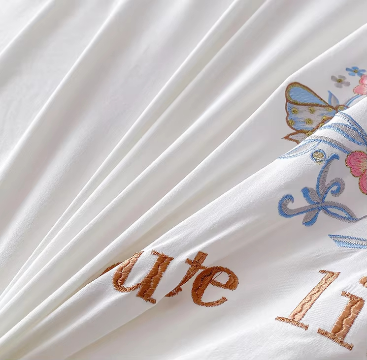 Premium French Style Washed Cotton Bedding Set Ultra Soft Breathable Embroidered Ruffle Trim Bed Set for Home Hotel Decoration