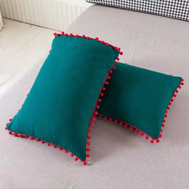 New Arrive All Season Comforter Set OEM ODM With Pom Pom Trim Skin Friendly Breathable Warm for Daily Home Hotel Use
