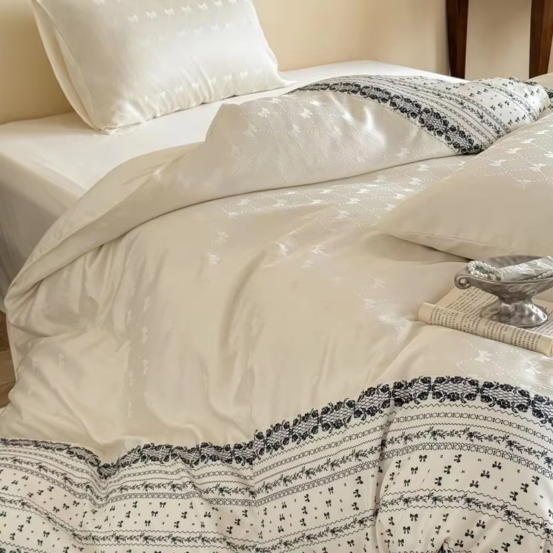 OEM ODM Wholesale All Season Polyester Jacquard Bedding Set 3PCS Soft Skin Friendly Breathable Modern for Home Bedroom