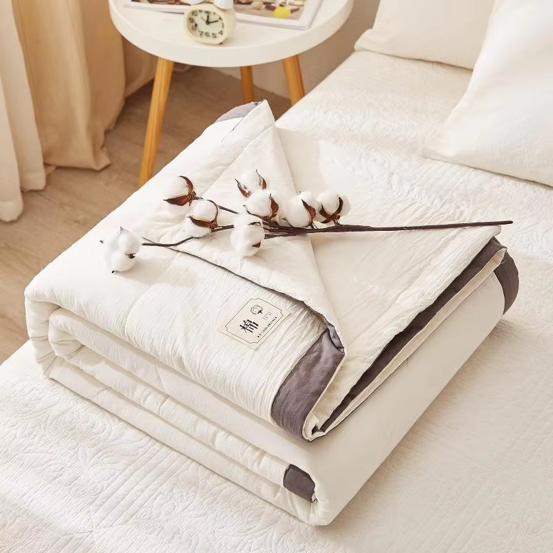 Custom OEM ODM 100% Cotton Summer Cool Quilt Soft Durable Breathable Quilt Suitable for All Home Hotel Use