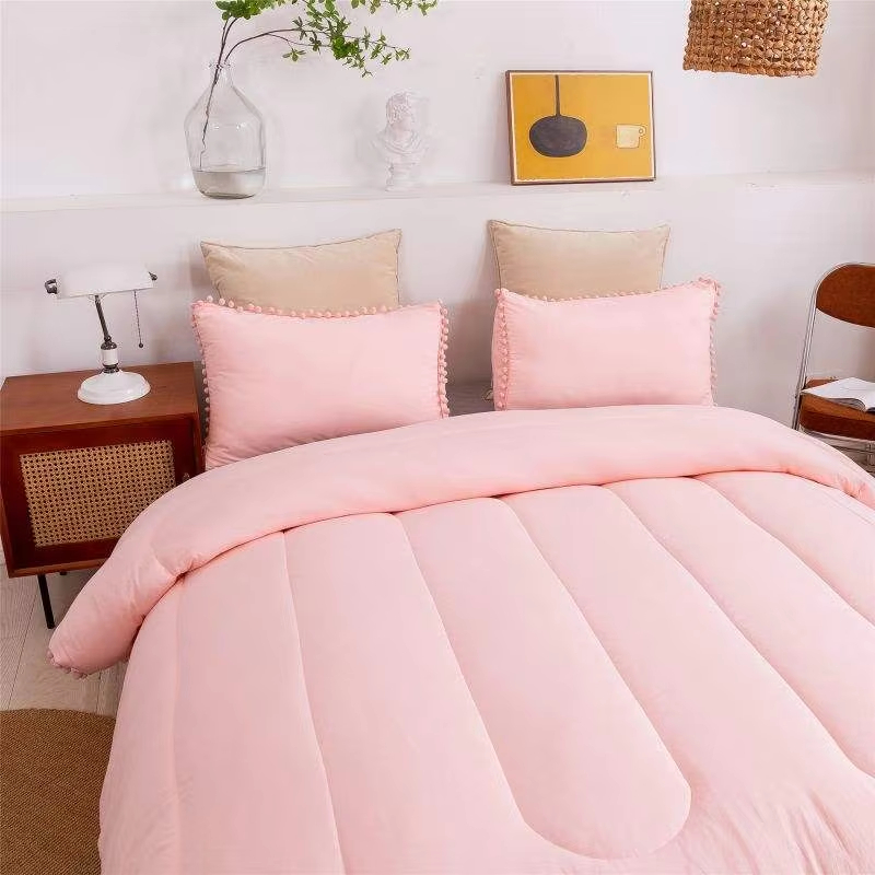 New Arrive All Season Comforter Set OEM ODM With Pom Pom Trim Skin Friendly Breathable Warm for Daily Home Hotel Use