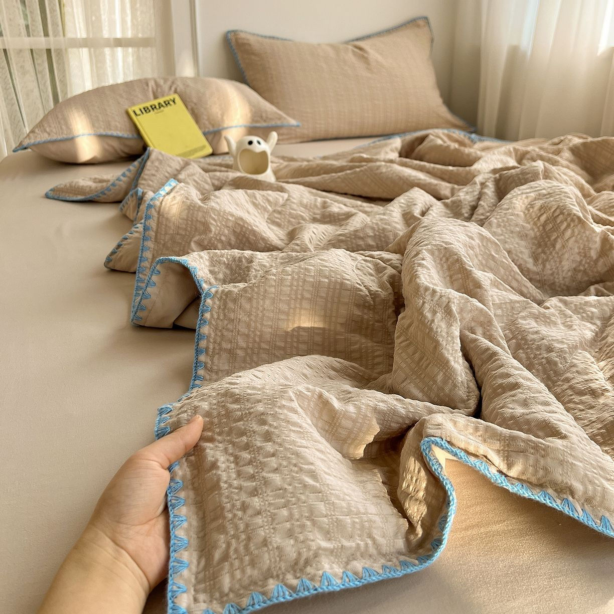 Custom OEM ODM Summer Washed Cotton Bedding Set Soft Durable Breathable Embroidery Edge Bedding Set Suitable for All Home Hotel