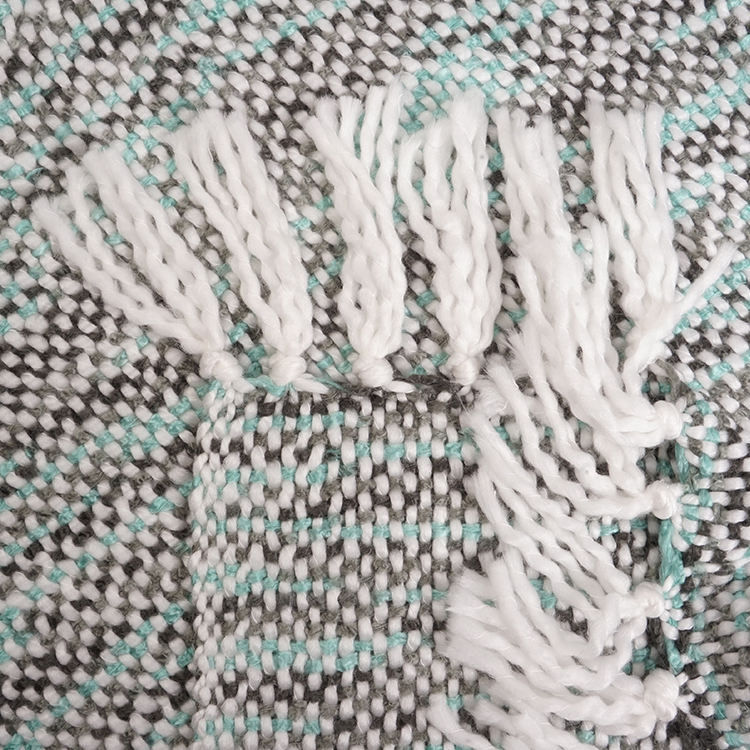 Premium Acrylic Knitted Throw Blanket With Tassel Soft Breathable Lightweight Space Dye Blanket for Daily Rest and Decoration
