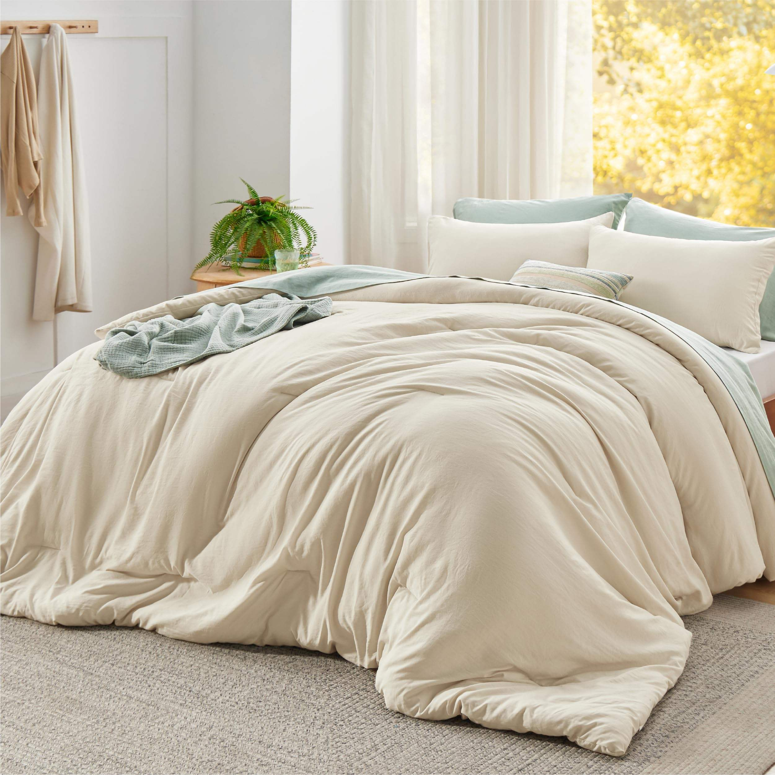 Wholesale High Quality Cooling & Warm Beige Reversible All Season Soft Eco-Friendly 3-Piece Bed Set 1 Comforter + 2 Pillow Cases