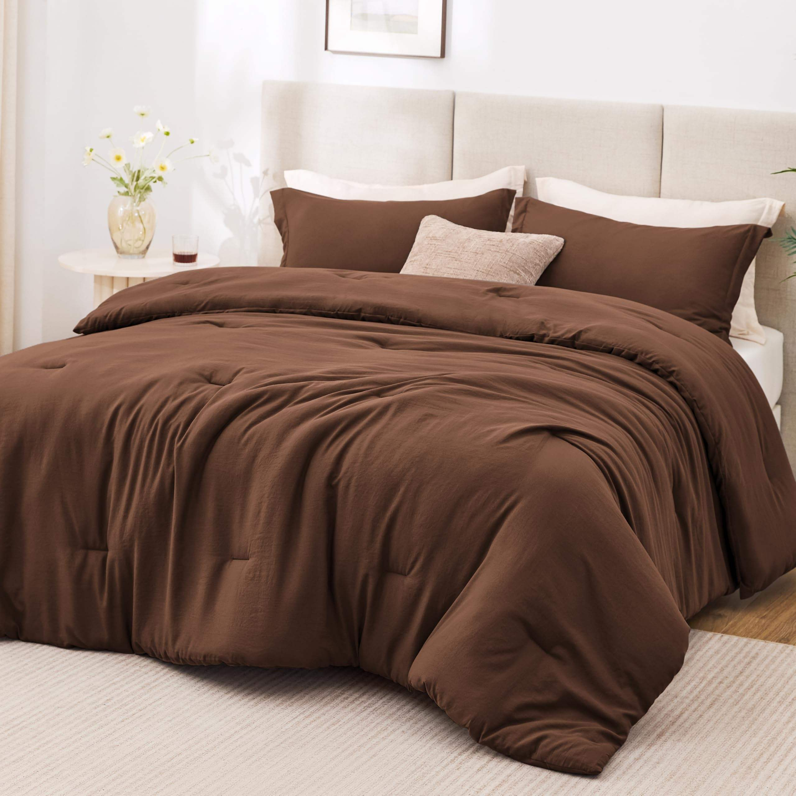 Wholesale Solid Color Polyester Quilted Comforter 3 Piece Set Washed Friendly Breathable All Season Bedding With 2 Pillowcases