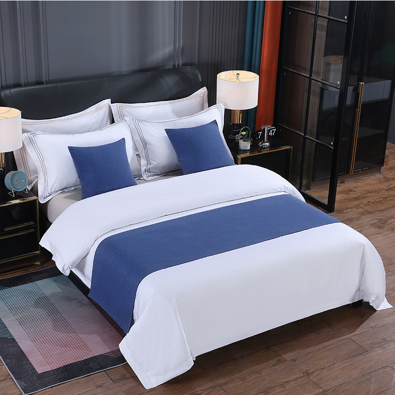 Luxury Customized Hotel Bed Runner Set Elegant Bedspreads with Matching Pillows for 5 Star Hotel Bedroom Decoration