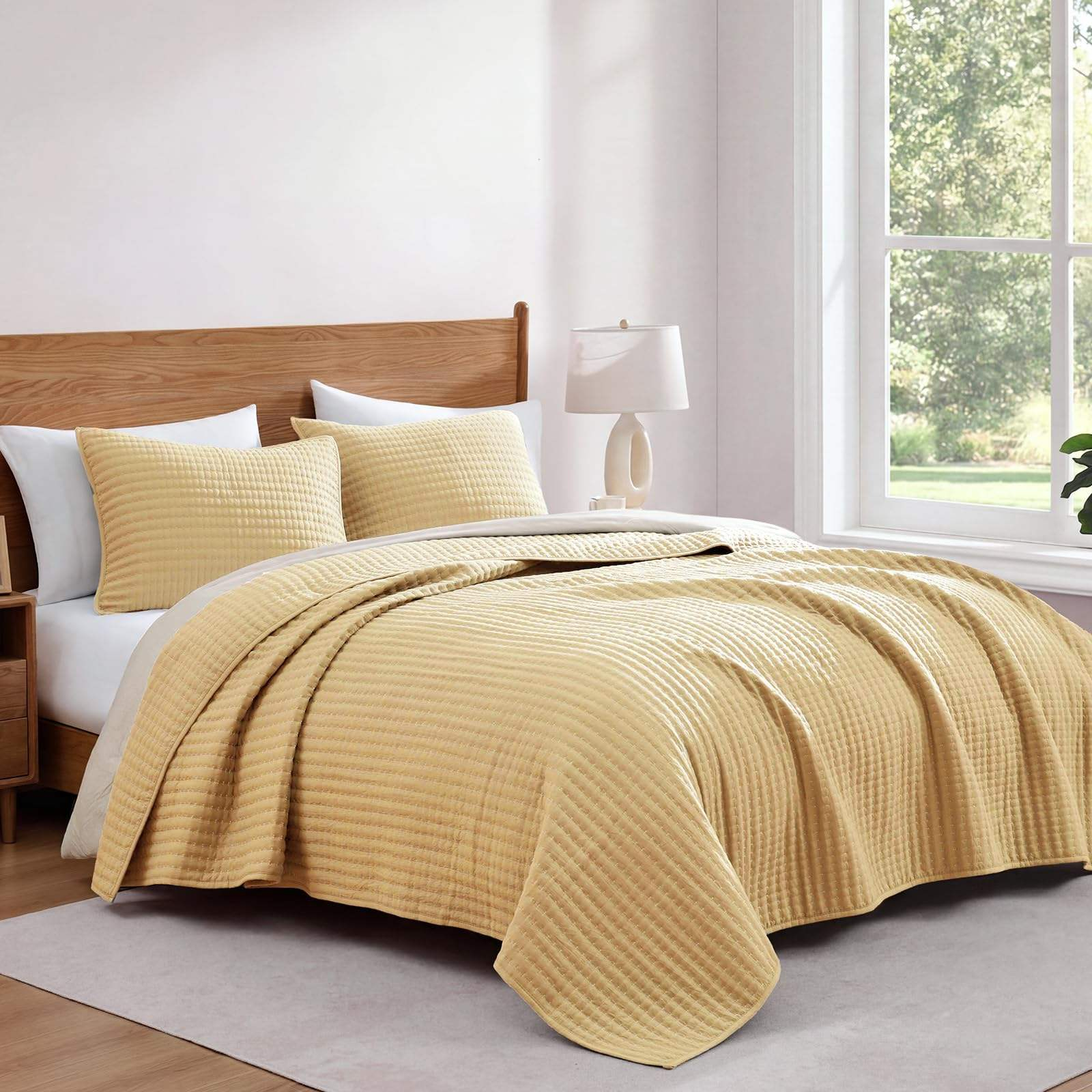 Hot Sale Factory Direct Quilt Sets Solid Color 100% Polyester Comfort Spaces All Season Lightweight Coverlet Bedspread Bedding
