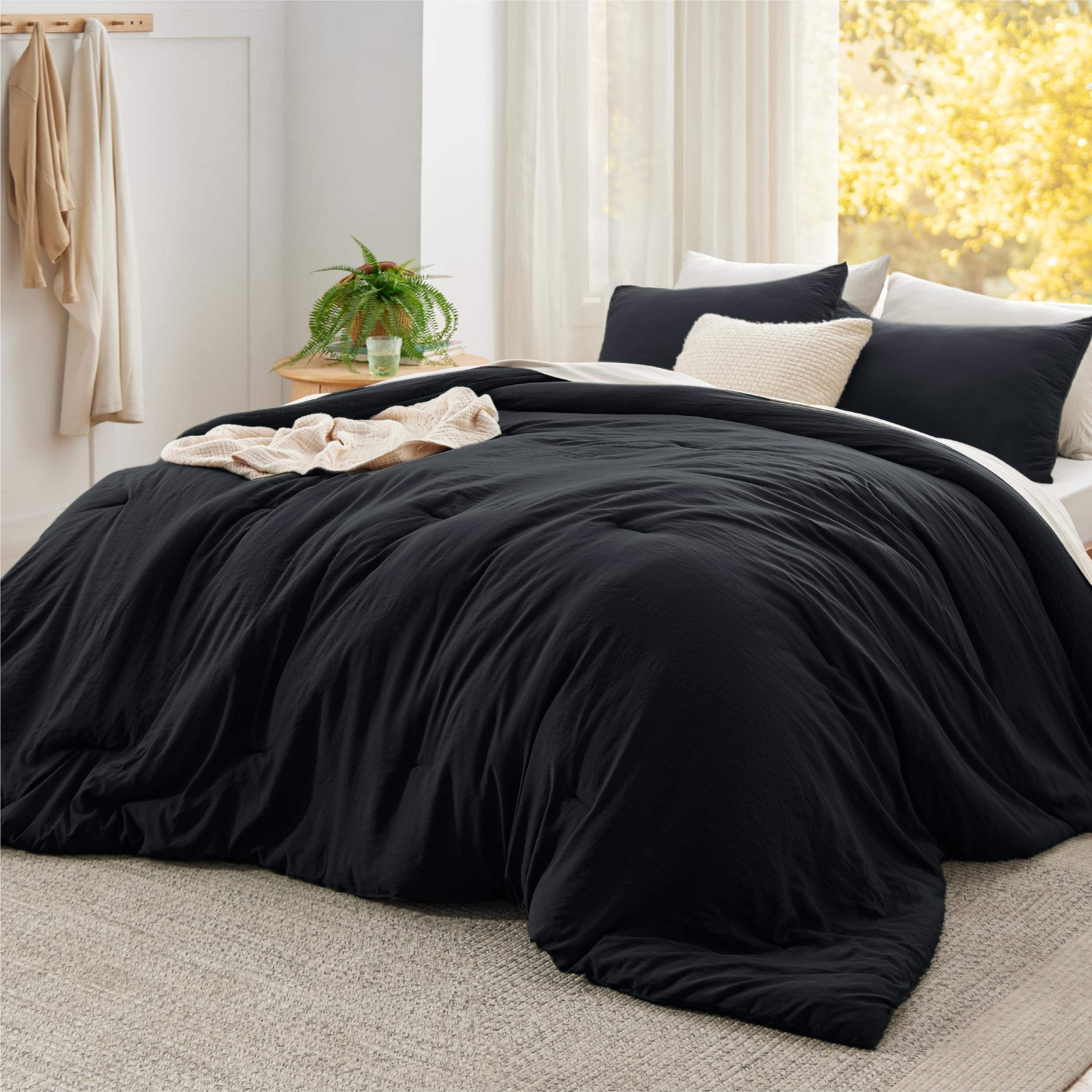 Wholesale High Quality Cooling & Warm Beige Reversible All Season Soft Eco-Friendly 3-Piece Bed Set 1 Comforter + 2 Pillow Cases