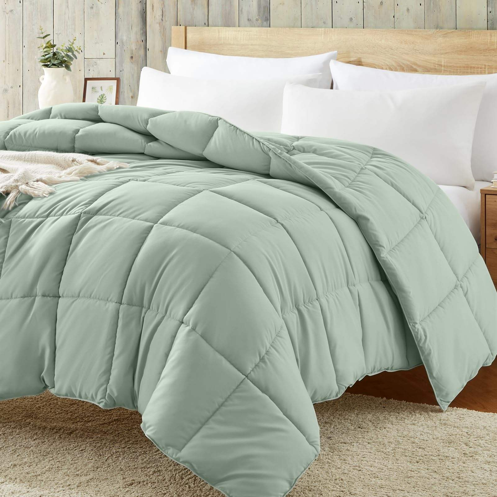 Microfiber Filled Printed Knitted Eco-Friendly Anti-Allergy All-Season Double-Sided Solid Color Quilt for Home Hotel Use OEM ODM