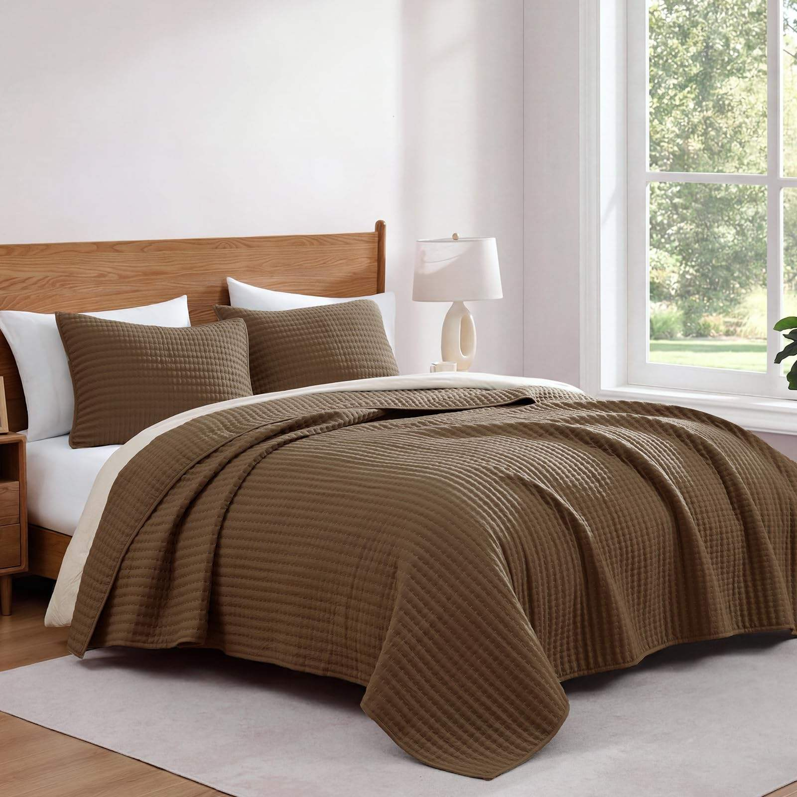 Hot Sale Factory Direct Quilt Sets Solid Color 100% Polyester Comfort Spaces All Season Lightweight Coverlet Bedspread Bedding