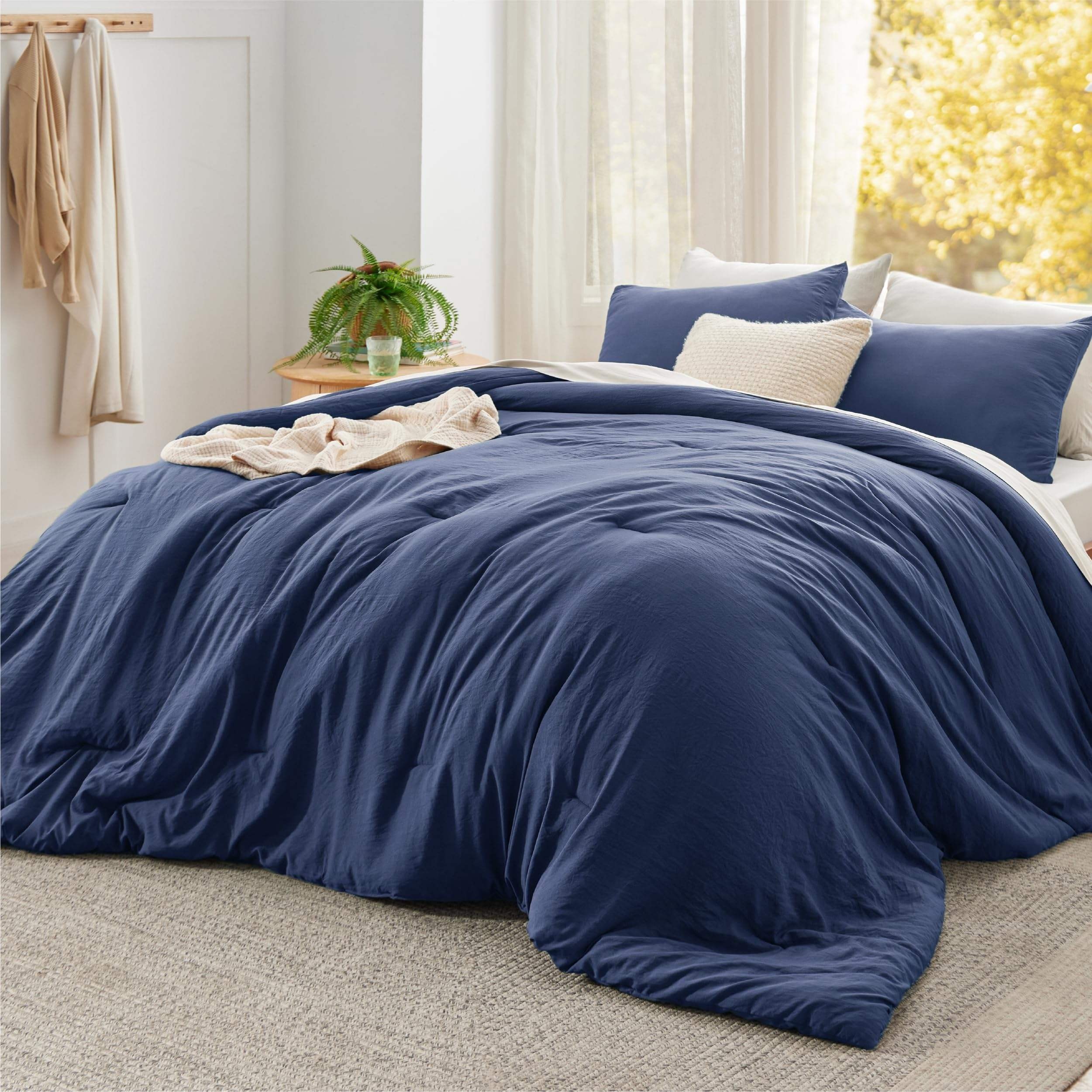 Wholesale High Quality Cooling & Warm Beige Reversible All Season Soft Eco-Friendly 3-Piece Bed Set 1 Comforter + 2 Pillow Cases