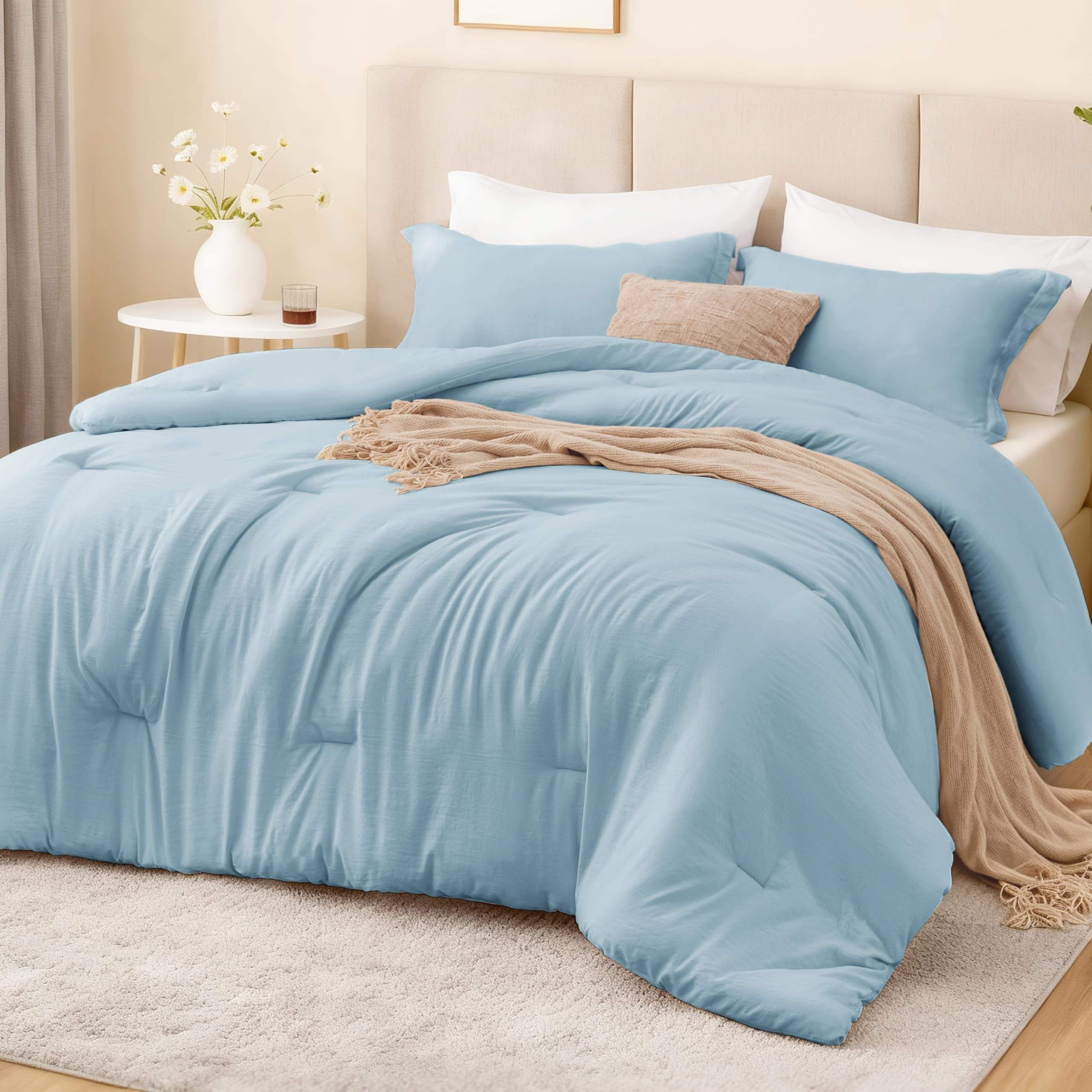 Wholesale Solid Color Polyester Quilted Comforter 3 Piece Set Washed Friendly Breathable All Season Bedding With 2 Pillowcases