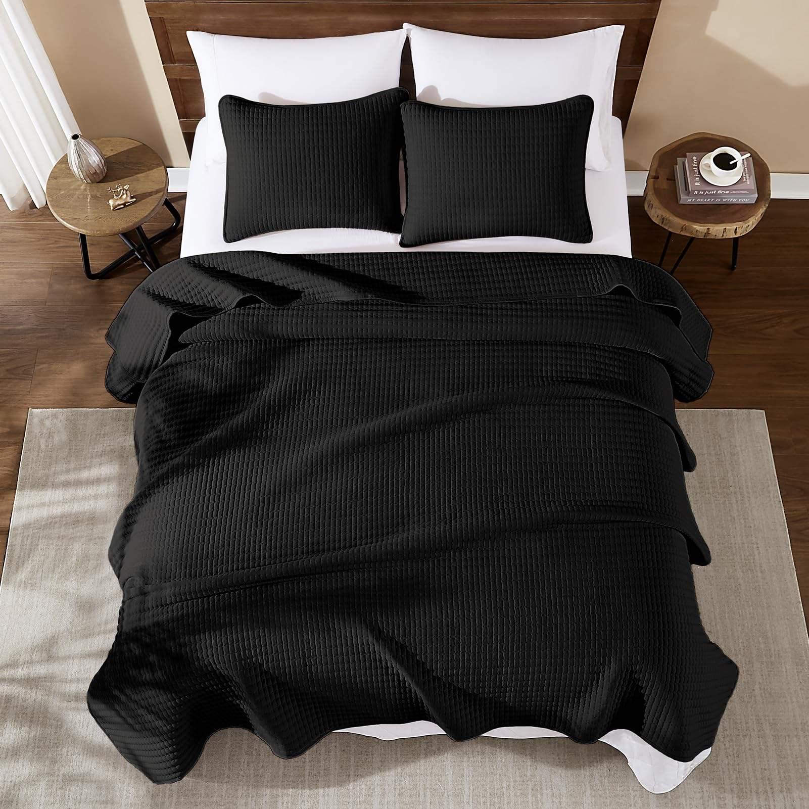 Hot Sale Factory Direct Quilt Sets Solid Color 100% Polyester Comfort Spaces All Season Lightweight Coverlet Bedspread Bedding