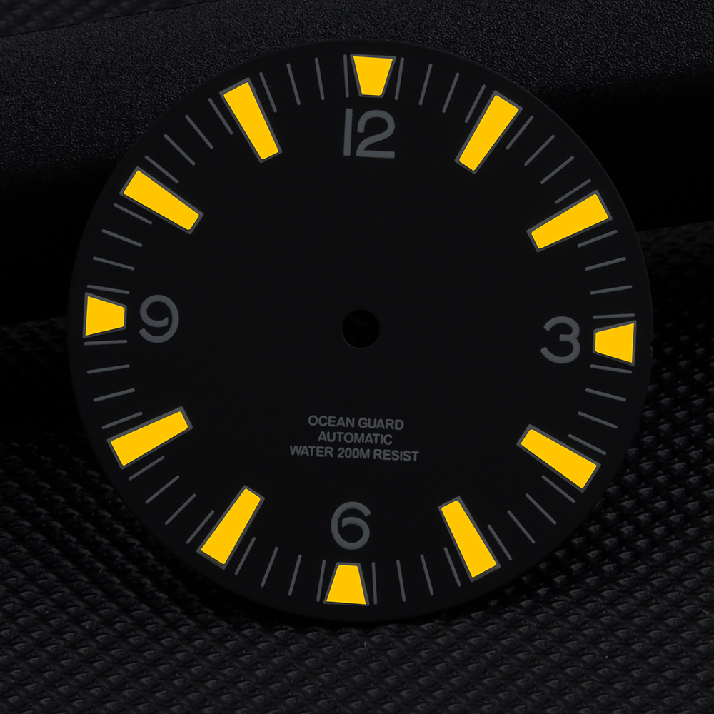 067 Customized Dial 32mm Can be Customized With s Pattern or Other Patterns Orange Illuminated Dial at 3 o'clock Position