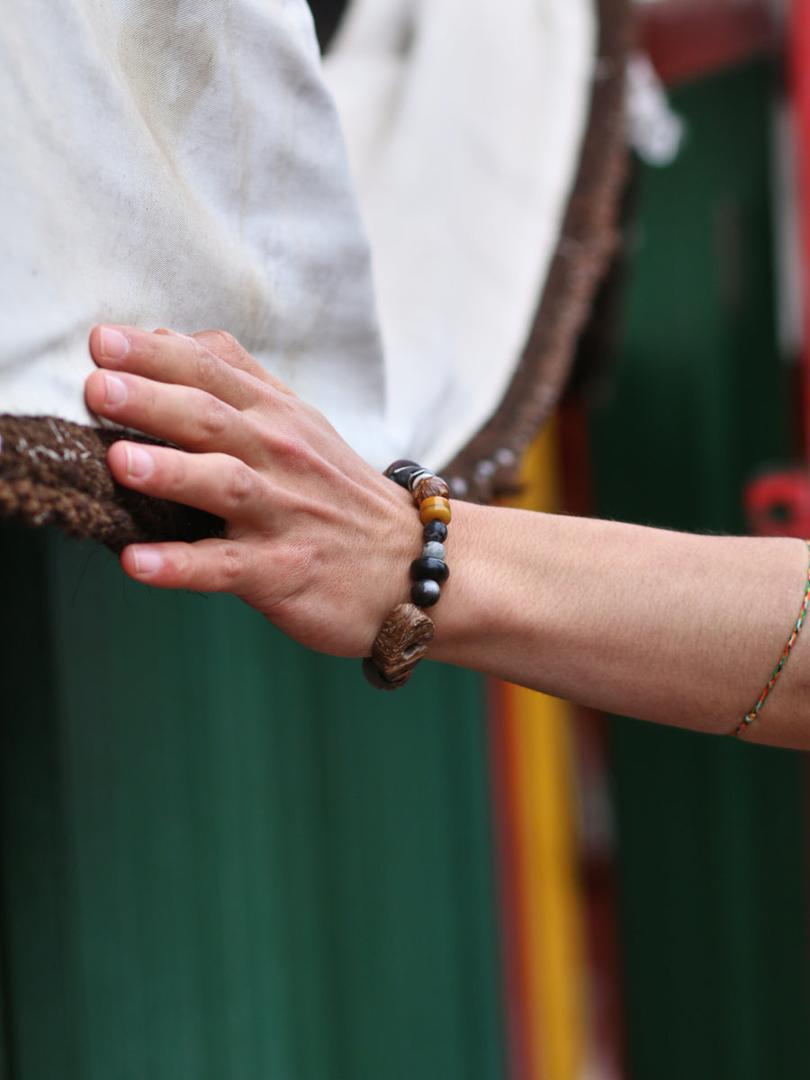 Two-Eye Dzi Ebony Tiger's Eye Ancient Bead Bracelet