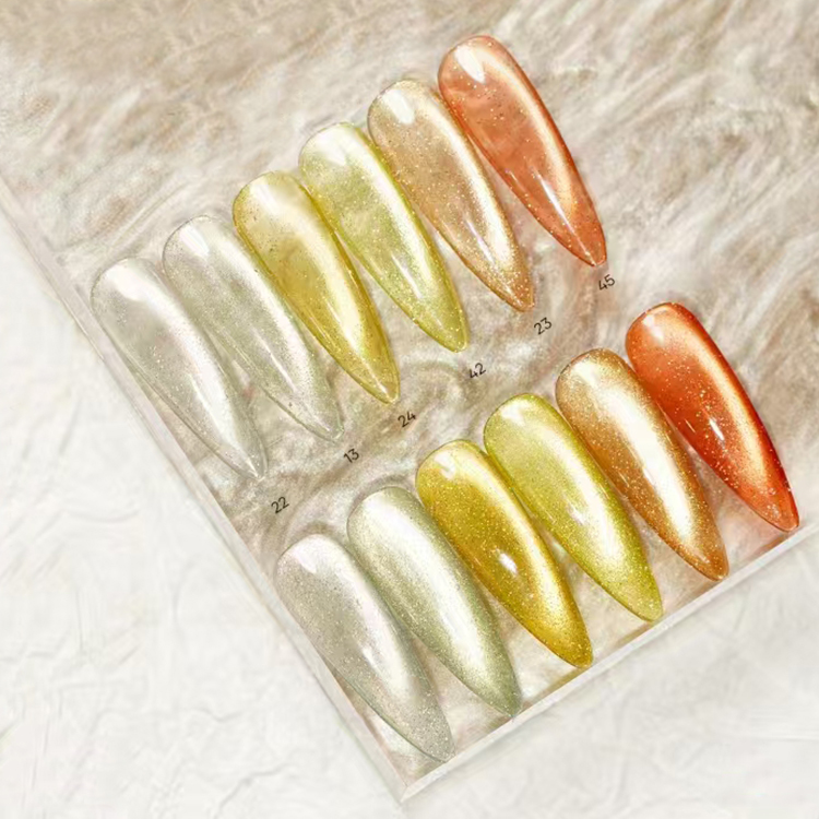 2026 Royal Crystal Cat Eye Gel