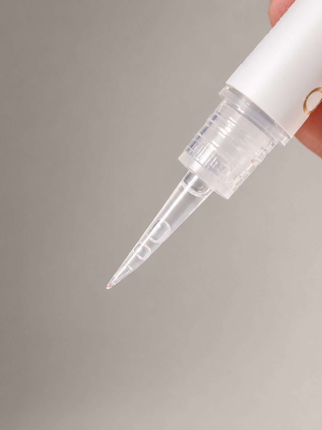 QuenGel Precision Nail Remover Pen transparent applicator tip