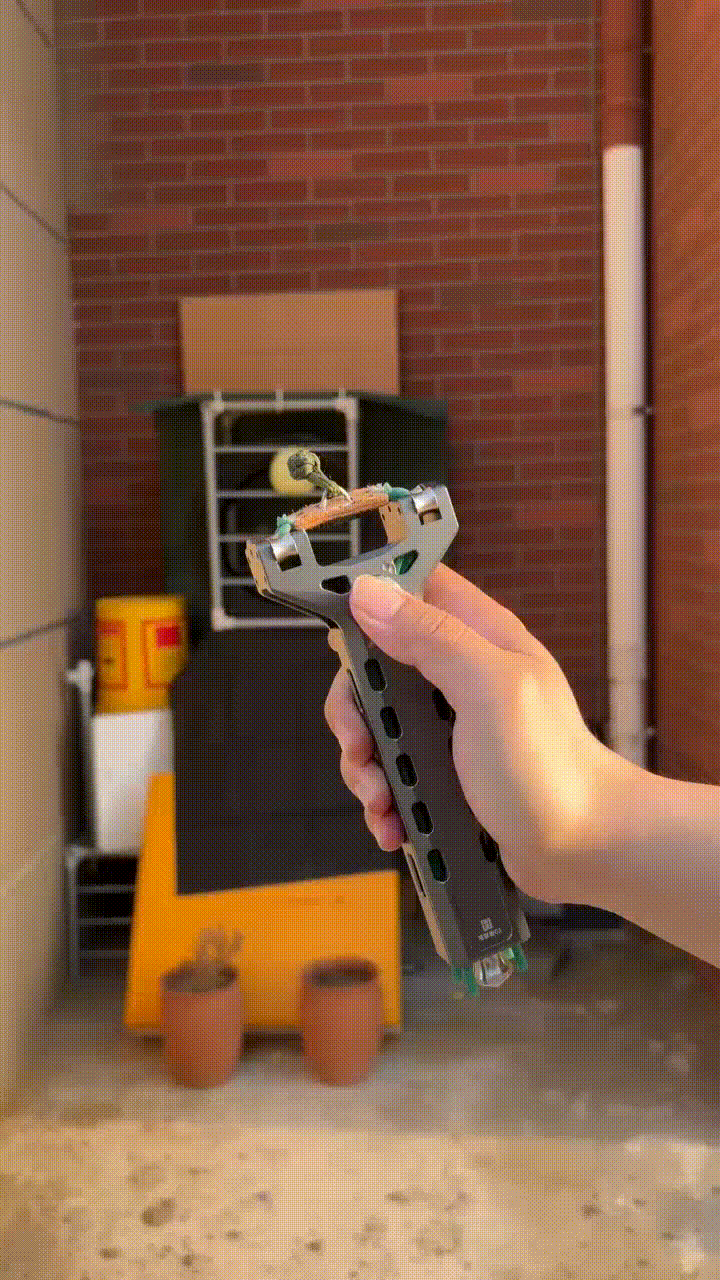 🔥Limited-Time 50% OFF✨Professional Telescopic Aluminum Alloy Auto-Loading Slingshot Full Kit (200 Steel Balls)