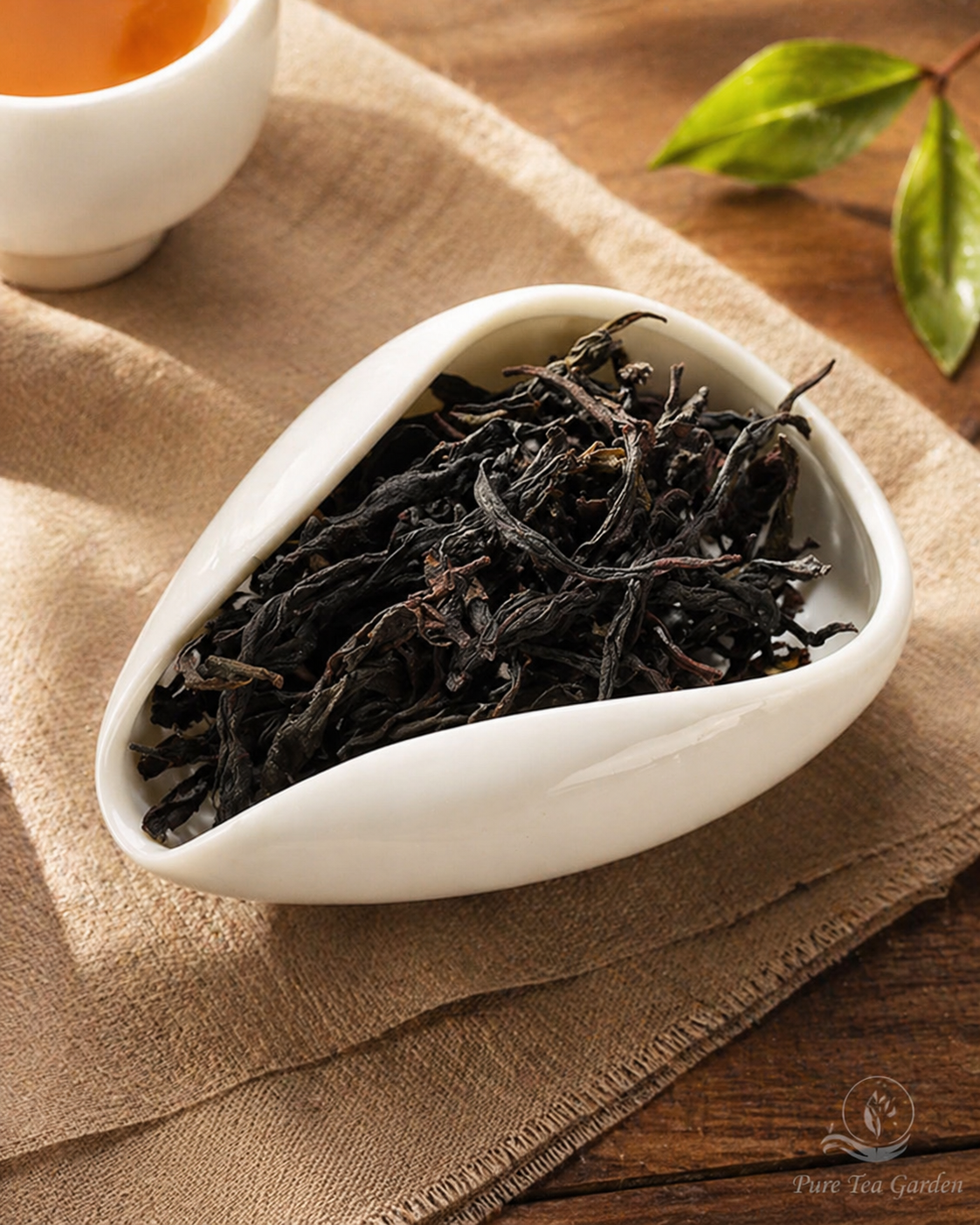 Honey Orchid Phoenix Dancong Oolong Tea | Light Floral Aroma