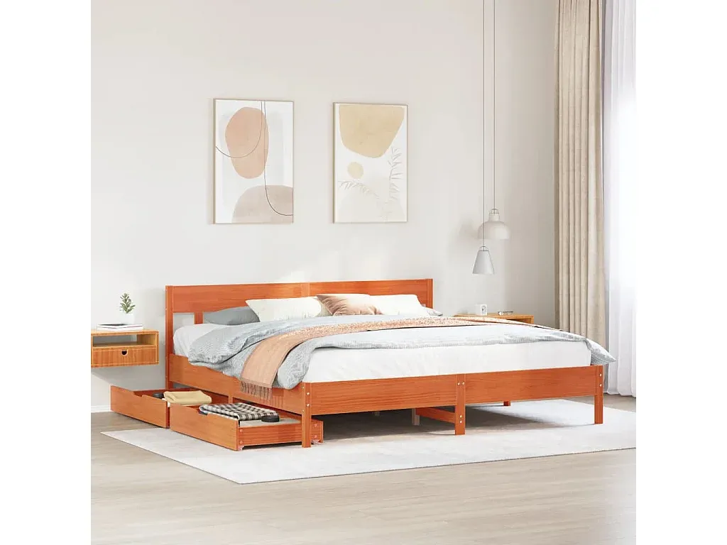 Geräumiges Holzbett in Wachsbraun ohne Matratze 200x200 cm