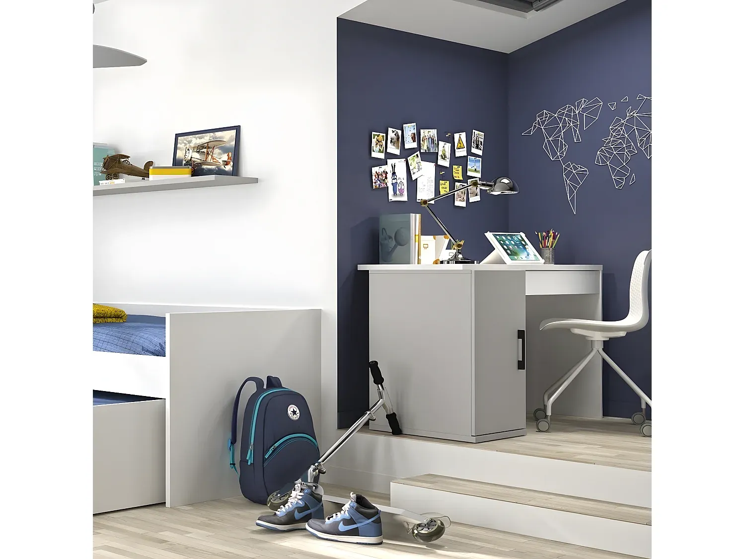 Grauer Schreibtisch mit Stauraum und Schublade, hergestellt in Frankreich