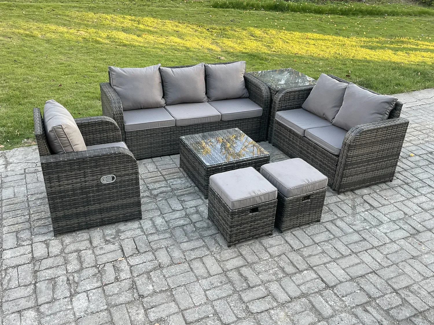 7-teiliges Rattan-Terrassenset mit Tisch und Sofa