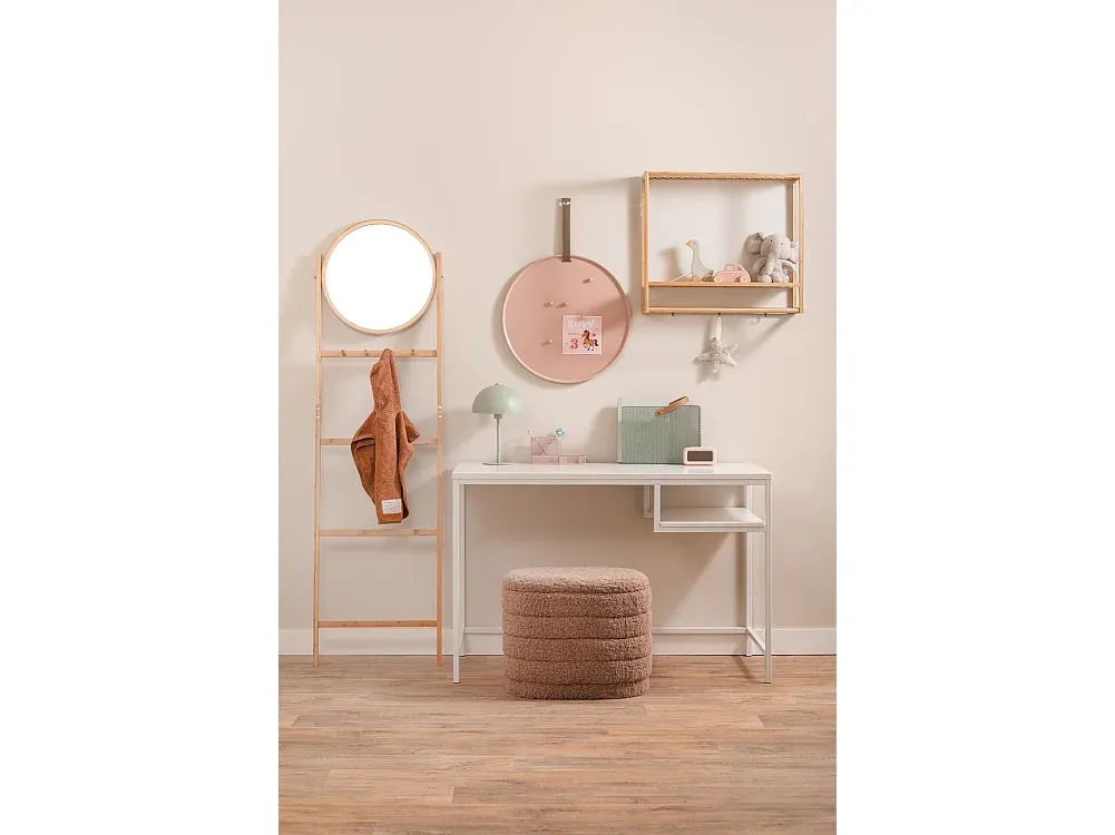 Moderne Wandgarderobe aus Bambus