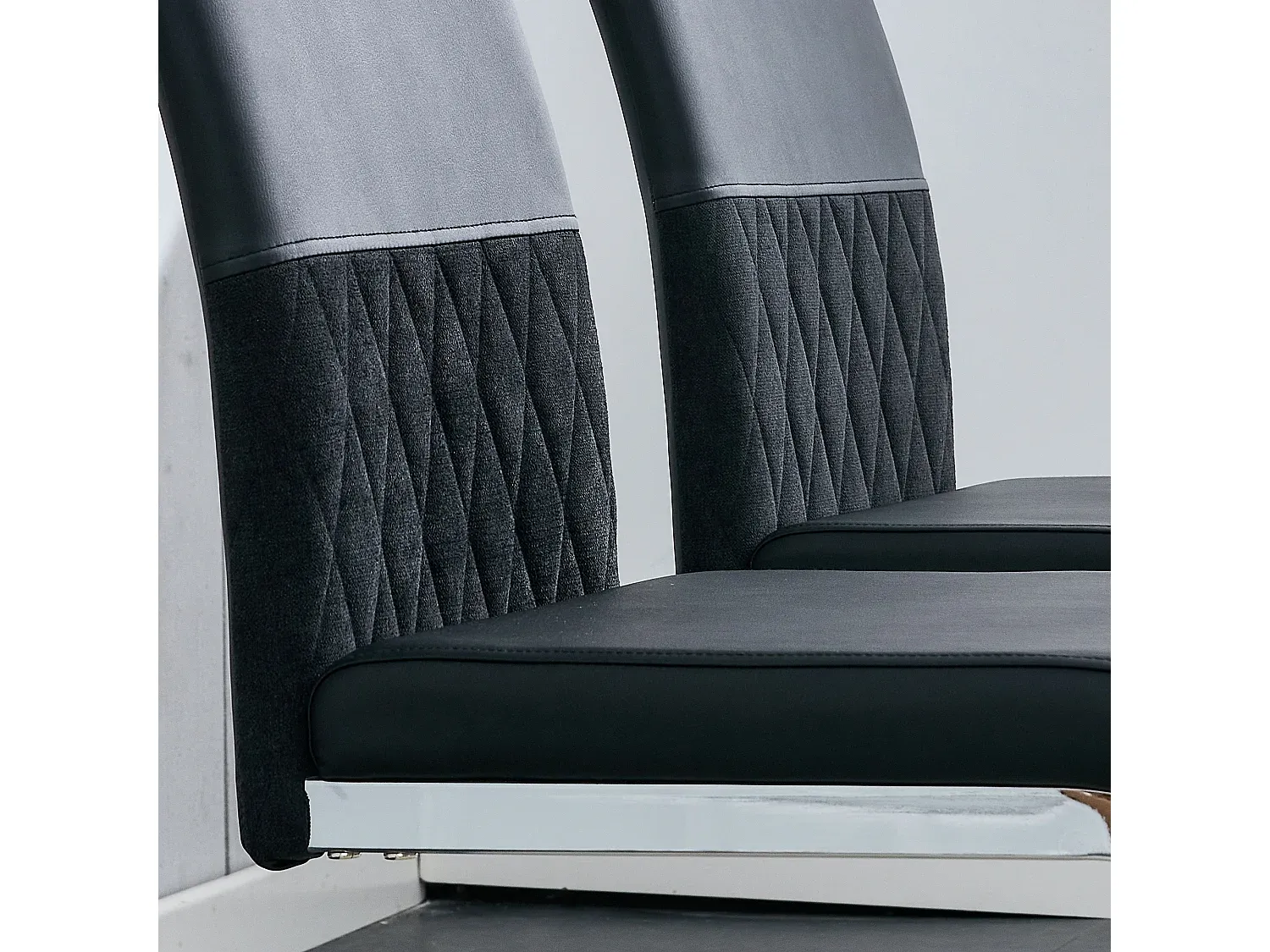 Esszimmerstuhl-Set aus Leinen und Kunstleder mit Metallbeinen, Schwarz und Grau